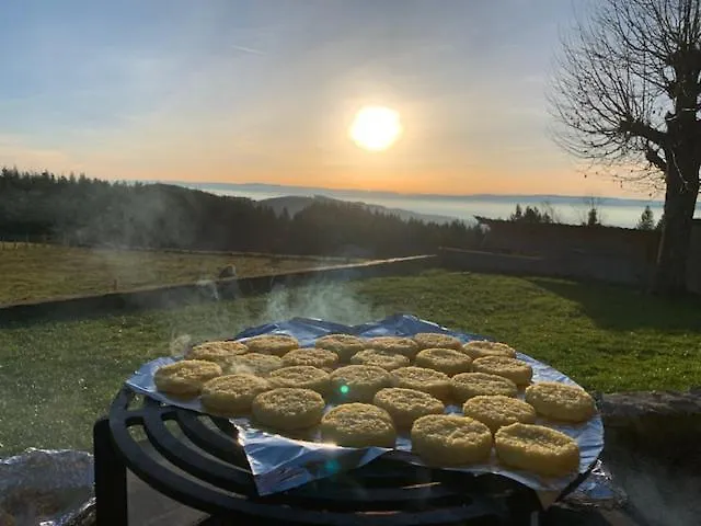 Hébergement de vacances Villa Le Pas Sans Peine à Le Cergne